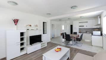 Apartment (A6) | Living room
