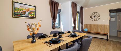 Căn hộ (A1) | Khu ăn uống