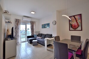 Apartment (A1) | Living room - Apartment Amadeo (Fazana)