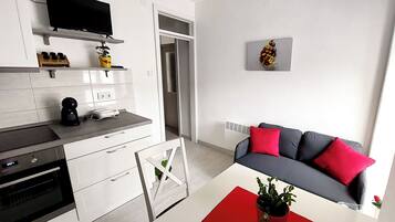 Appartamento (A1) | Cucina privata | Frigorifero, forno, piano cottura, lavastoviglie