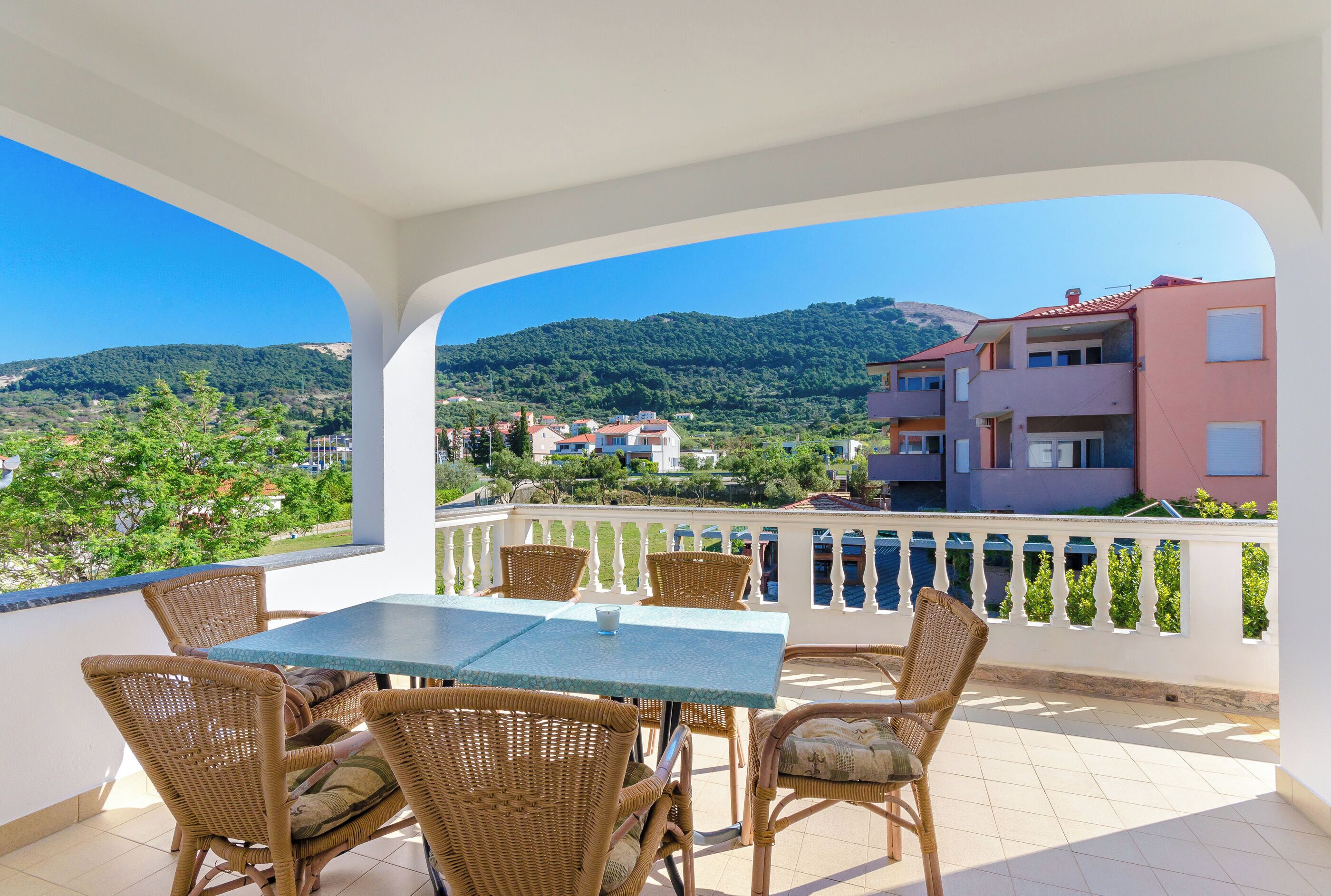 Căn hộ (A2) | Hiên