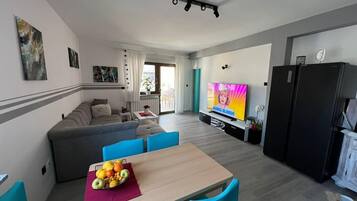 Apartment (A2) | Living room