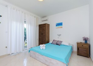 Estudio (A4) | Interior
