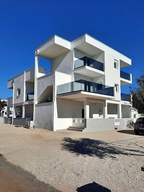 Building design - Apartments Ivica (Vir)