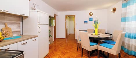 Apartment (A5) | Private kitchen