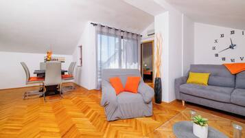 Apartment (A4) | Living room