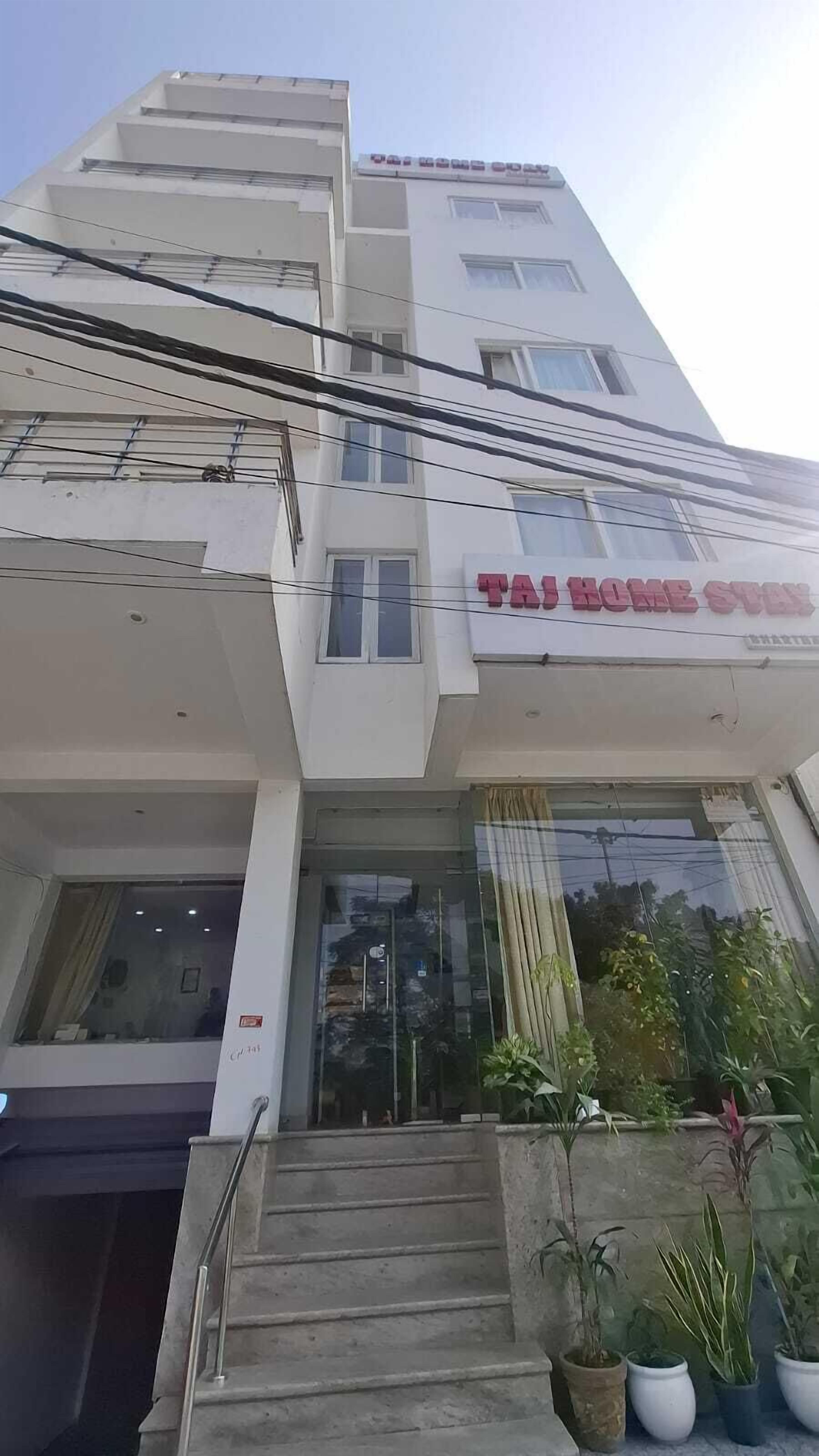 Mặt tiền nơi lưu trú