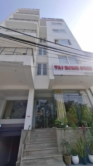 Front of property - Hotel Taj Homestay- A Unit of Sahni's  (Delhi)