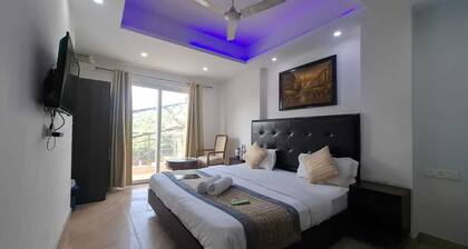 Hotel Taj Homestay- A Unit of Sahni's