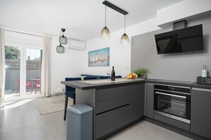 Private kitchen - House Luxury Konforta (Sibenik)