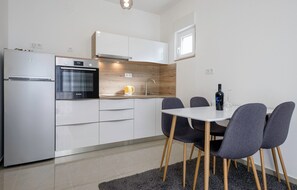 Private kitchen - Apartments Biserka G (Rab)