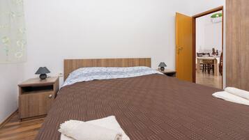 Apartment (A2) | Iron/ironing board, free WiFi