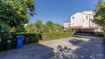 Aparcamiento sin asistencia gratuito