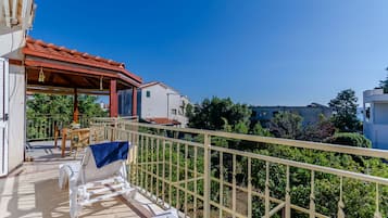 Apartment (A1) | Balcony