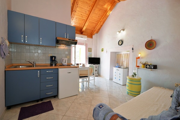 Apartment (A2) | Living room - Apartments Sunce (Murter-Kornati)