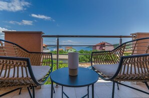 Vista al agua