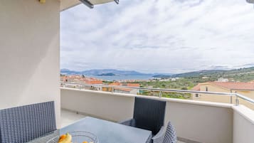 Apartment (A2) | Balcony