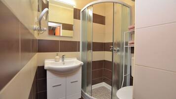 Apartment (A1) | Bathroom