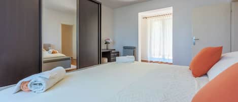 Maison | Fer et planche Ă repasser, accĂšs au Wi-Fi (inclus)