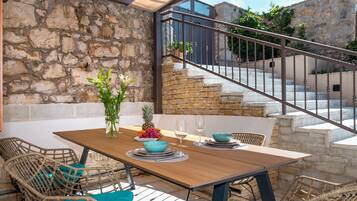 Apartment (A1) | Terrace/patio