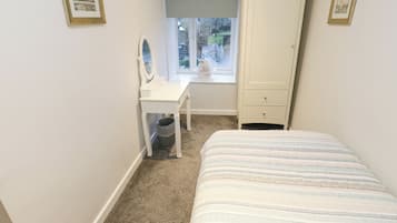 2 bedrooms, individually decorated, individually furnished, free WiFi