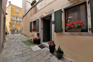 Building design - Apartment Leprin (Labin)