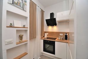 Refrigerador, horno, placa de cocina, lavavajillas