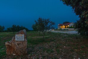 Building design - House Blato (Postira)