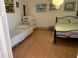 Apartemen (A1) | Setrika/meja setrika dan Wi-Fi gratis