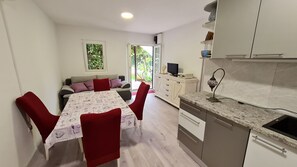 House | Private kitchen | Fridge, oven, stovetop, dishwasher - House Maja (Sibenik)