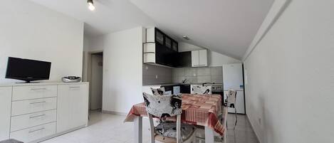 하우스 | 전용 주방 | 냉장고, 오븐, 쿡탑, 식기 세척기