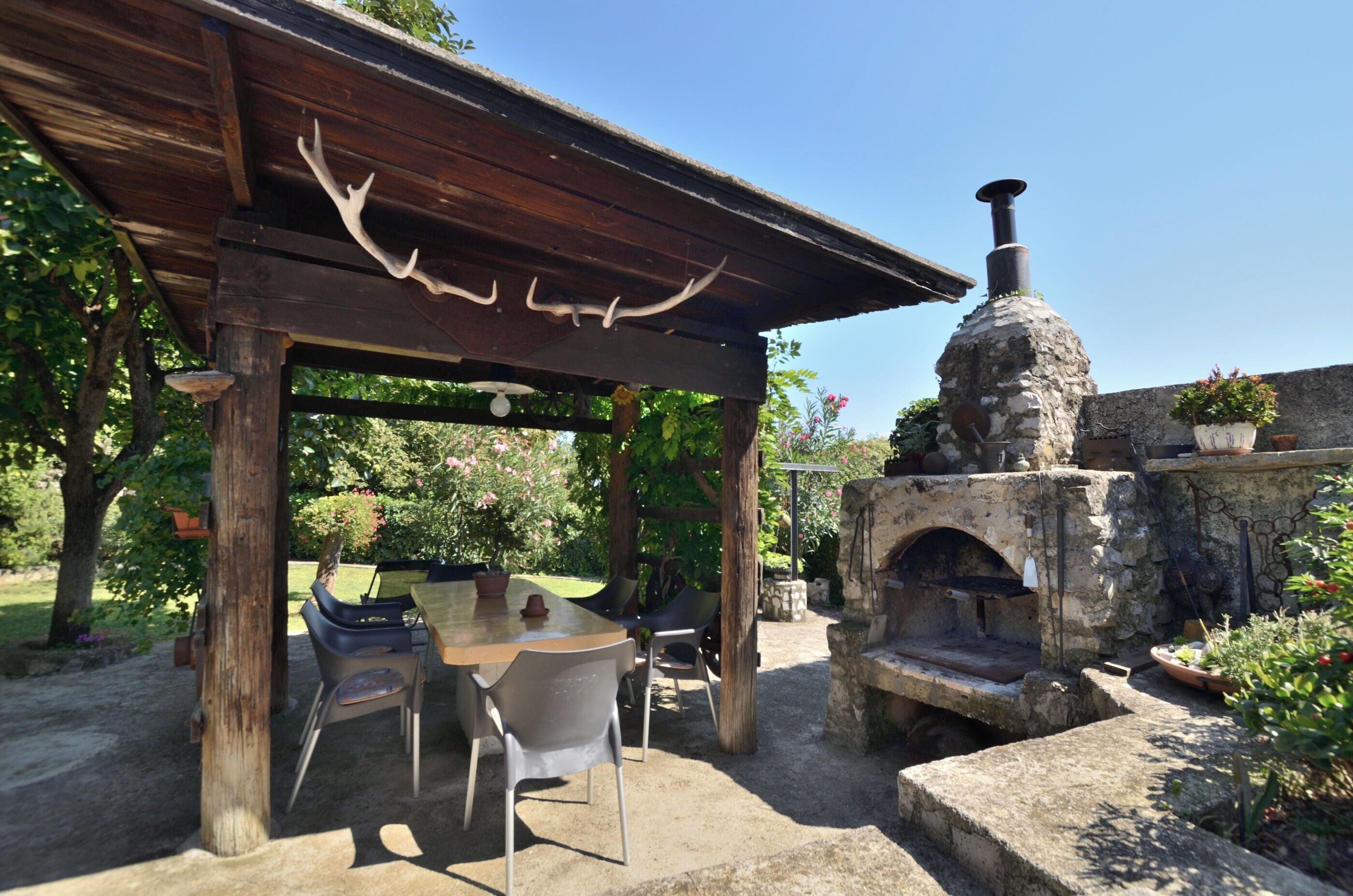 Aire de pique-nique/barbecue