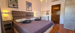 Apartment (A1) - Apartment Next to the sea (Jelsa)