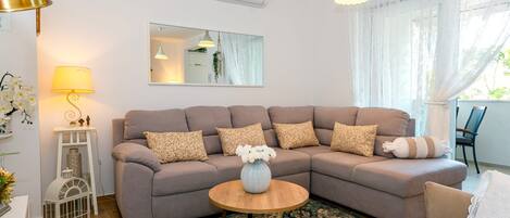 Apartment (A1) | Living room