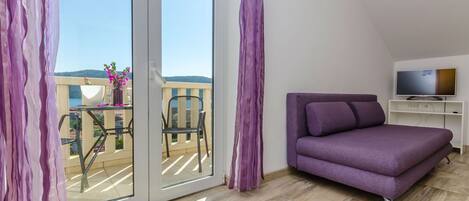 아파트 (A1) | 거실