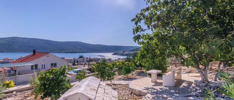 إطلالة على المياه