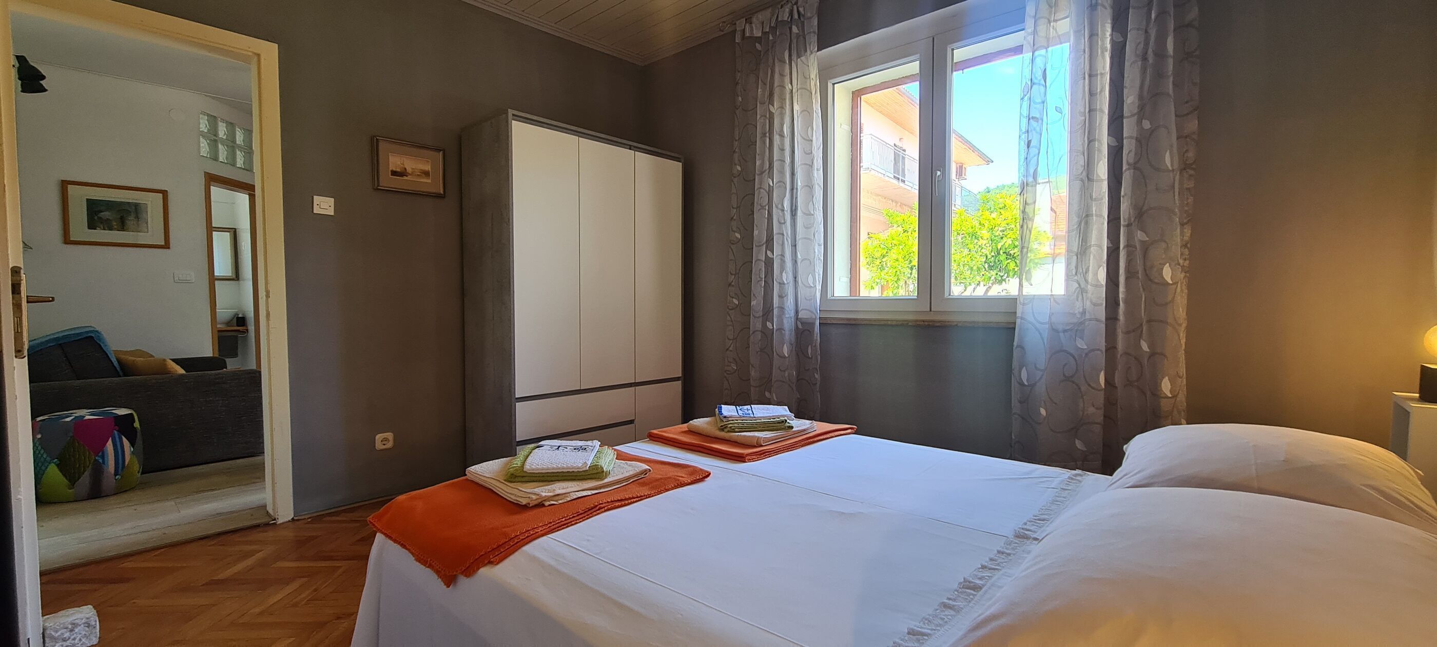 Appartement (A1) | Fer et planche à repasser, accès au Wi-Fi (inclus)