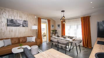 Appartamento (A2) | Cucina privata | Frigorifero, microonde, forno, piano cottura