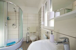 House | Bathroom - (Seget)