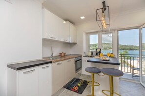 Apartment (A1) | Private kitchen - Apartment Paradise (Sibenik)