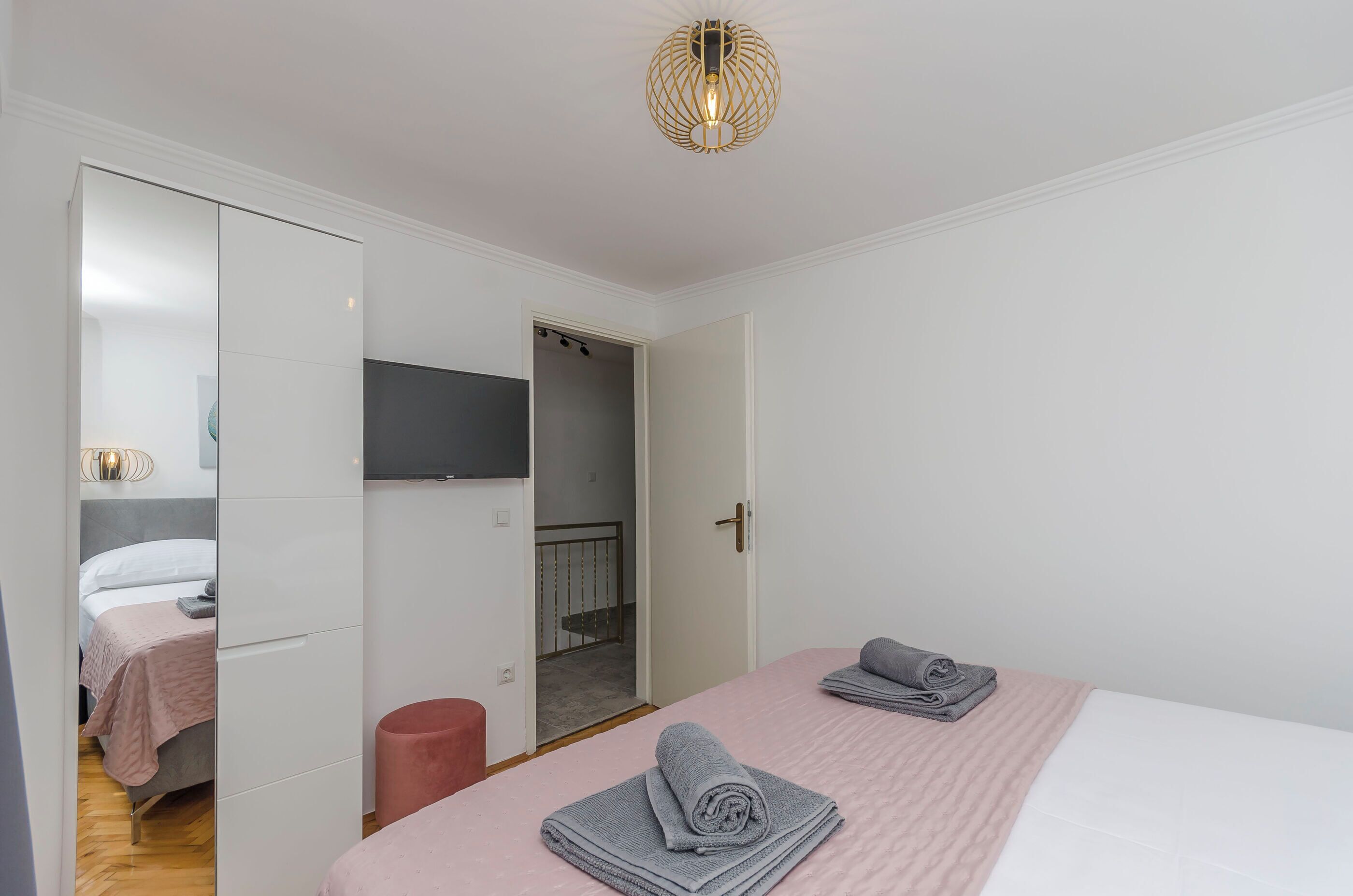 Departamento (A1) | Caja de seguridad en la habitación y tabla de planchar con plancha 