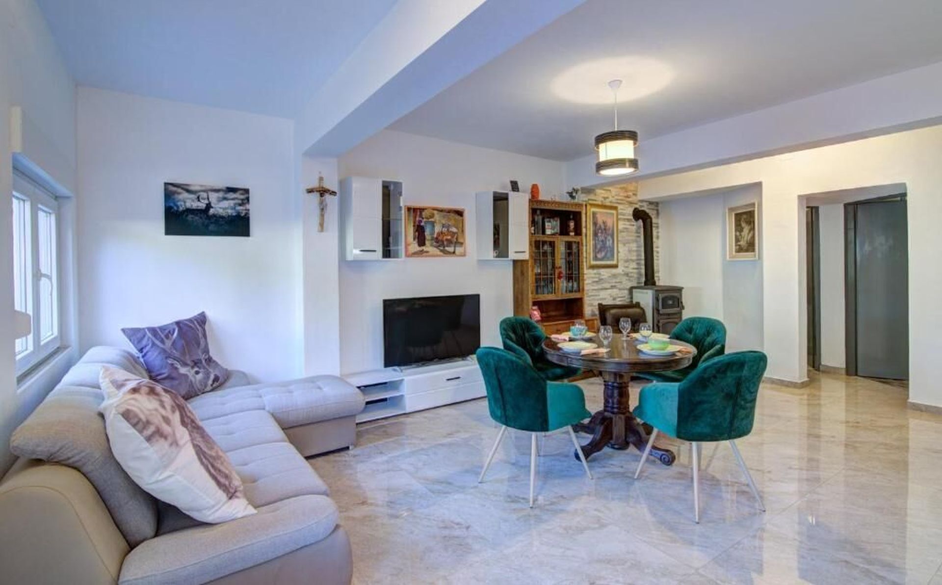 Apartment (A2) | Living room