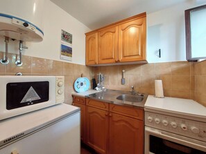 Apartment (A1) | Private kitchen - Apartments Vida (Novi Vinodolski)