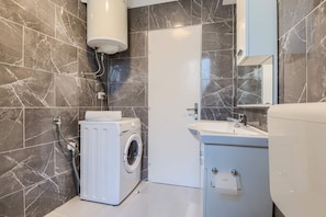 Apartment (A1) | Bathroom | Shower - Apartment David (Mali Losinj)