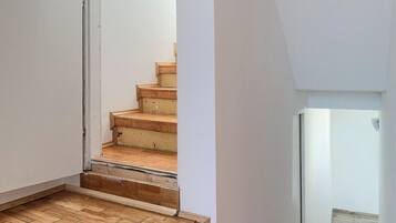Apartment (A2) | Treppe