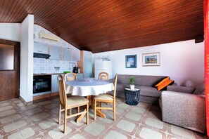 Apartment (A2) | Living room - Apartments Antonija (Rab)