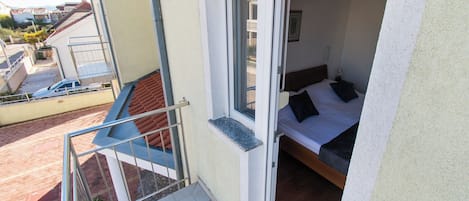 Apartment (A1) | Balcony