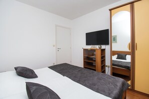 Apartment (A1) | Free WiFi - Apartments Ivica (Vodice)