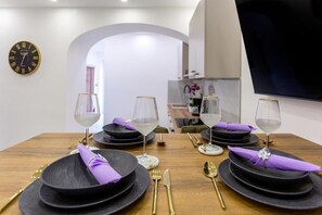 House | Private kitchen | Fridge, microwave, oven, stovetop - House Villa Nela (Crikvenica)