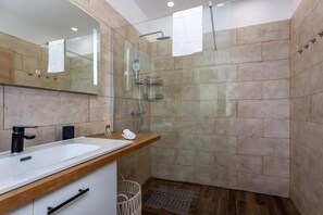 House | Bathroom | Shower - House Villa Nela (Crikvenica)
